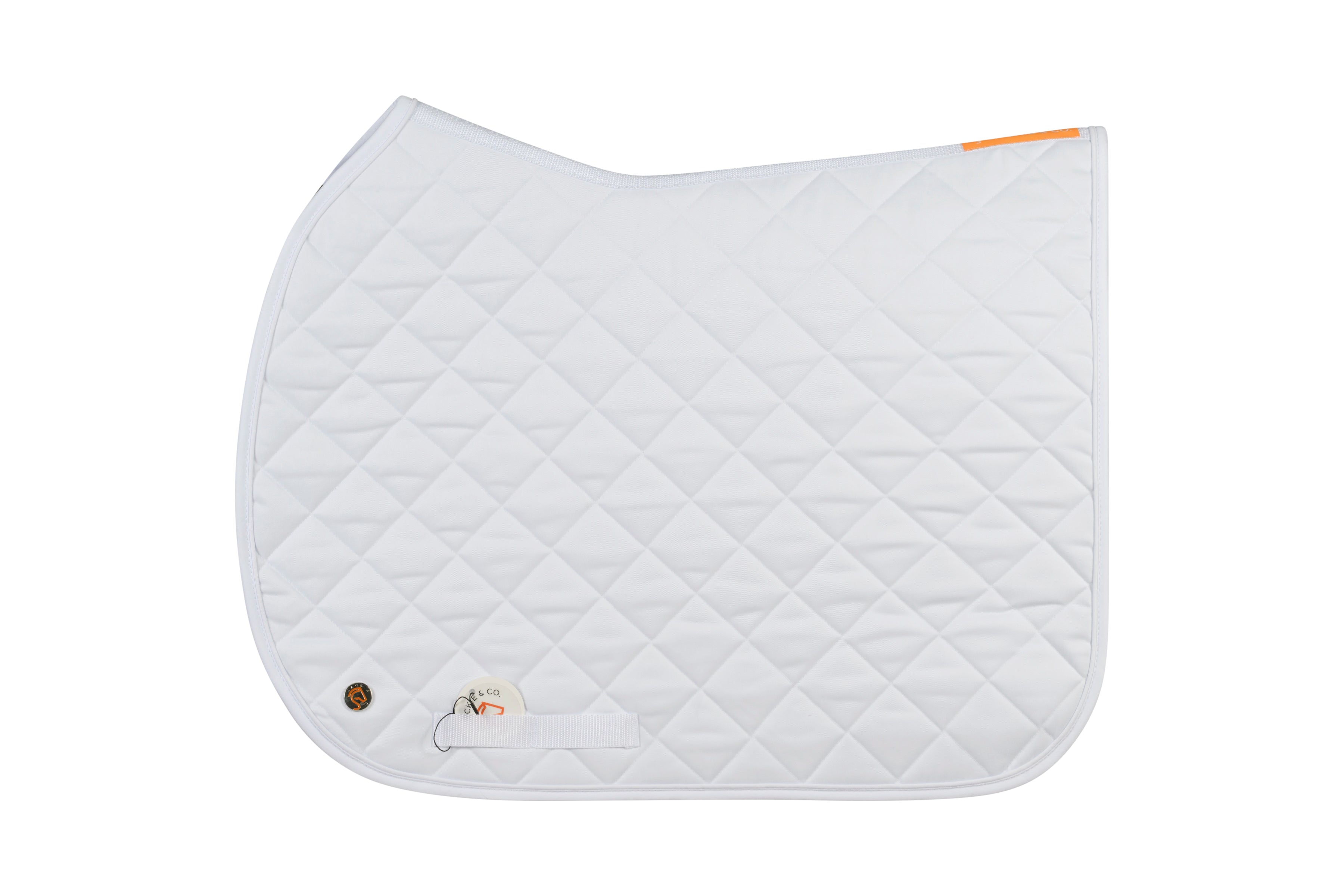 Perfecto saddle pad in white with a quilted fabric and a silver Jackie&Co lucky numbers pin on the bottom left. 